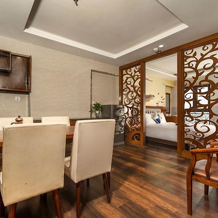 Delicate Hotel Дананг Экстерьер фото